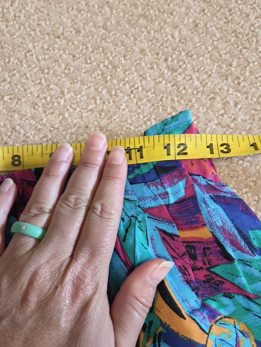 Vintage Tropical Made In USA Pullon Elastic Waist Shorts Size Small Summer 80s
